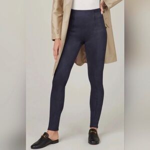 SPANX Women's Faux Suede Leggings in Classic Navy Pants Leggings Sz Medium